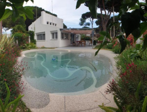 Villa Noray Costa Brava piscina privada y WiFi en la playa